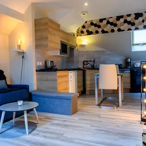 Au Bord Du D'annecy, Type Loft, Dans Avec Et Ponton Privee Apartment