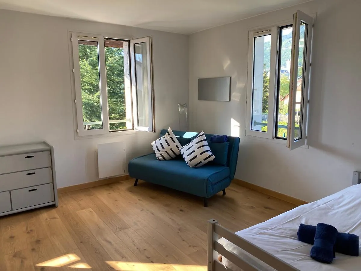 Top Floor Duplex With Private Beach Дюэн